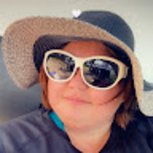 Meet your Posher, Charalene